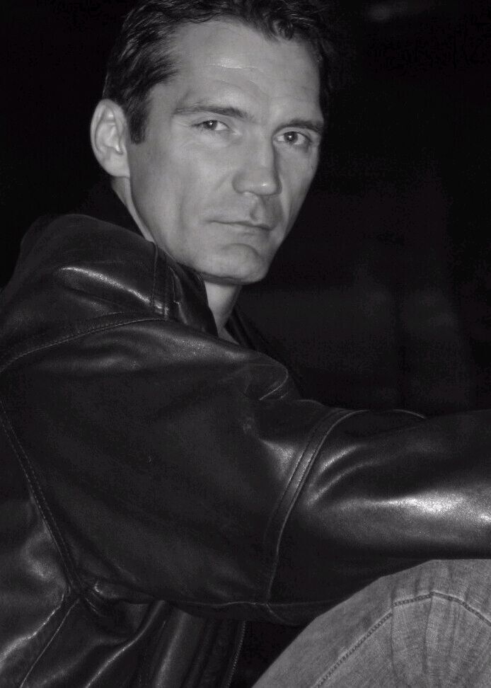 Canadian Country Rocker Russell Lee presents “What Do I Do” with video